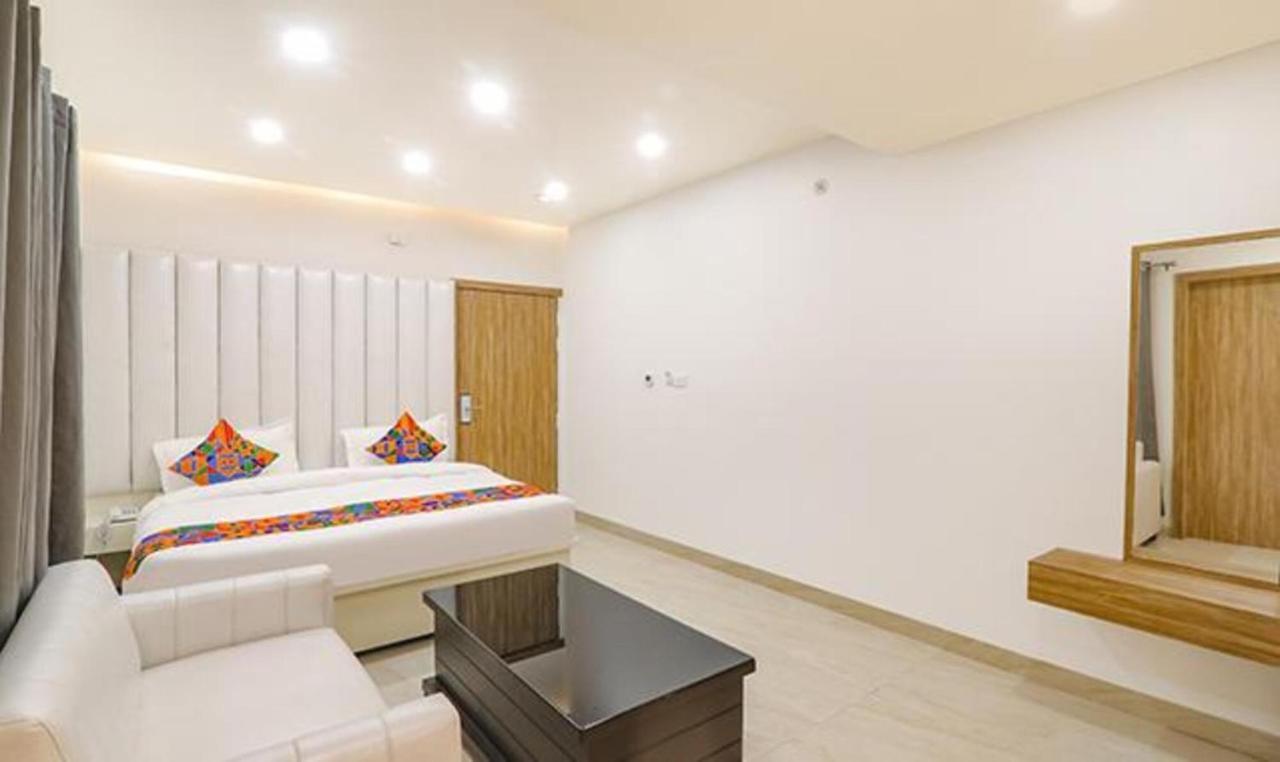 Fabhotel Ruklo Patna  Exteriér fotografie